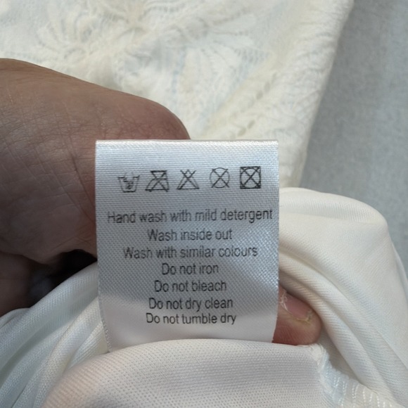 Eilly Bazar White Floral Eyelet Lace Detail Dress Women's Size Medium Boho NWT - Picture 11 of 13